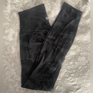 Lululemon Aligns. Size 2. 25”